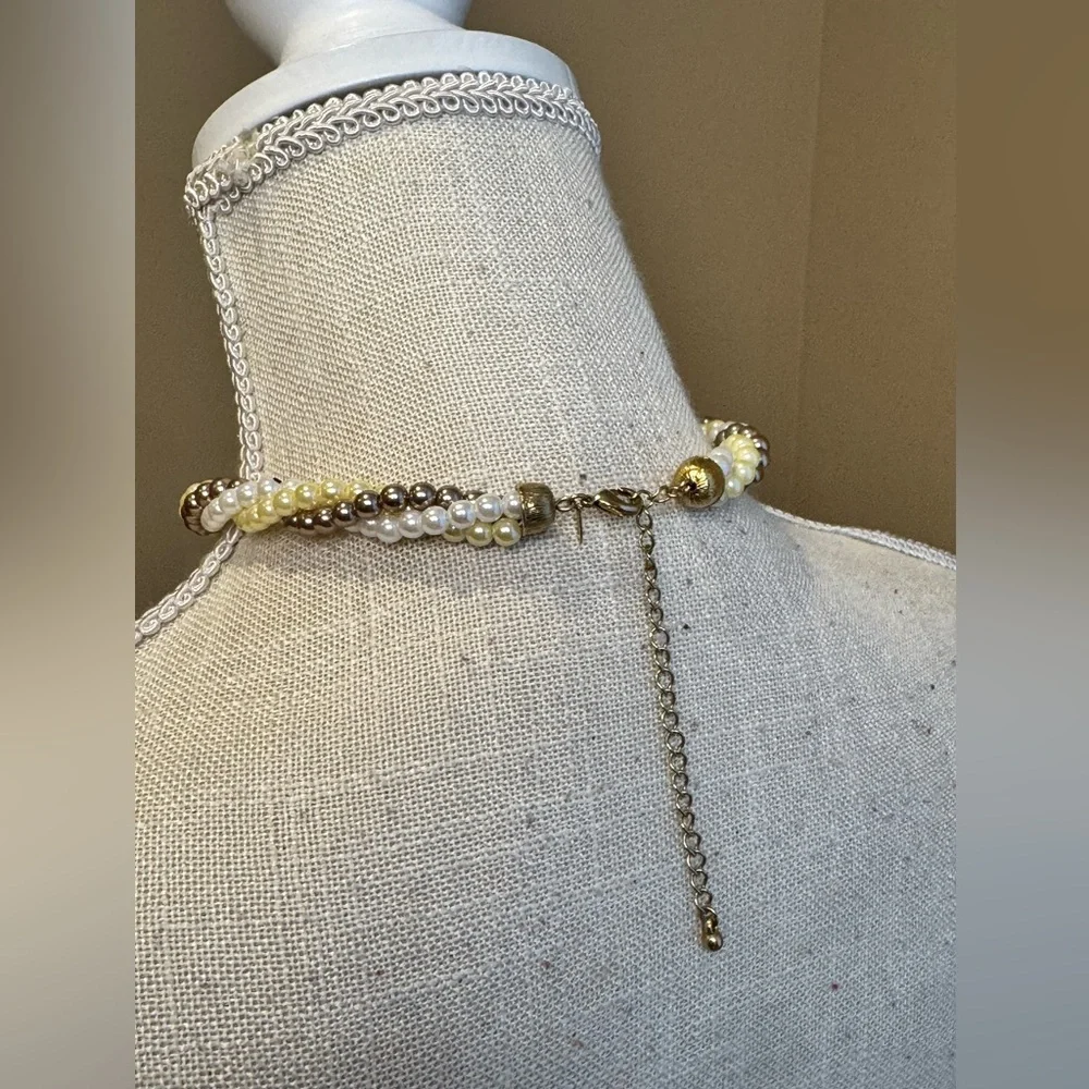 5 for $30 Vintage Twisted Pearl Adjustable Necklace